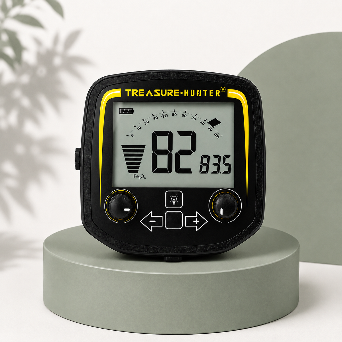 Écran LCD du détecteur de métaux Pro Treasure Hunter affichant l’identification de la cible, la profondeur et l’état de la batterie